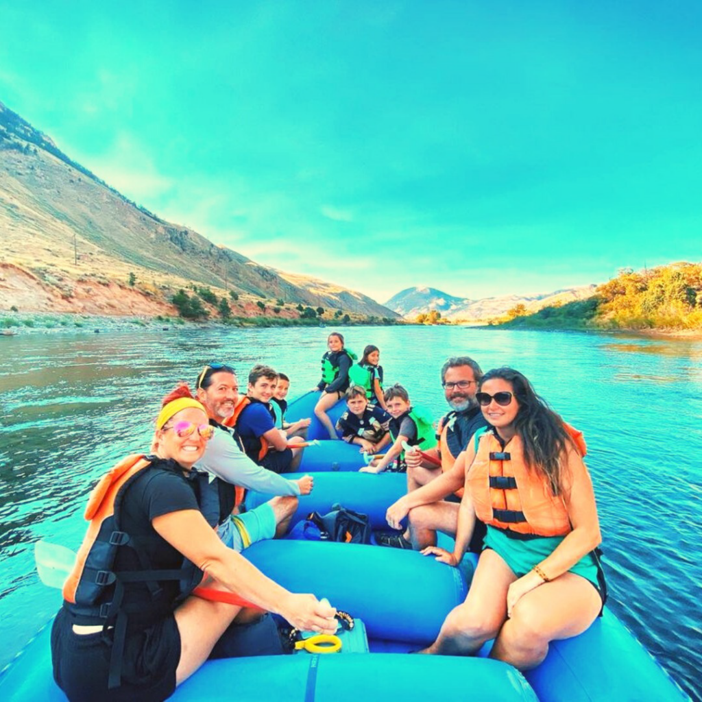 Your Guide to Choosing the Perfect Montana Rafting Adventure 8